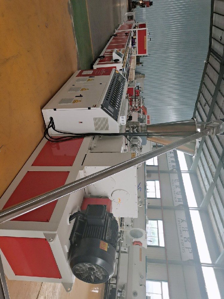 塑料型材生產線